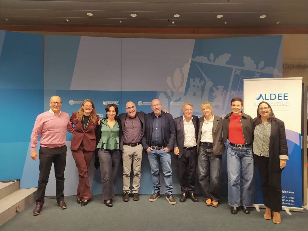 Jornadas sobre e-administración y gestión documental: de la teoría a los casos prácticos