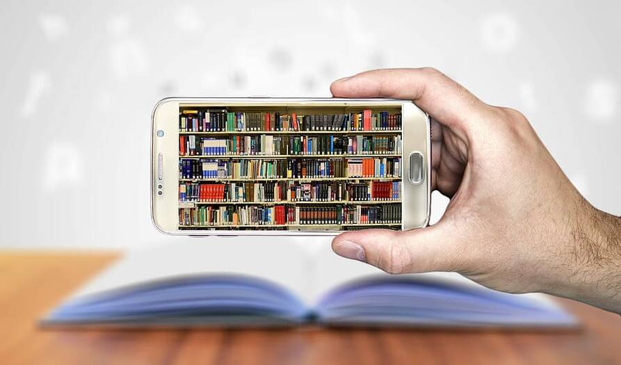 Liburutegi publikoak eta gailu mugikorrak:  web mugikorra, aplikazioak eta beste erabilera batzuk